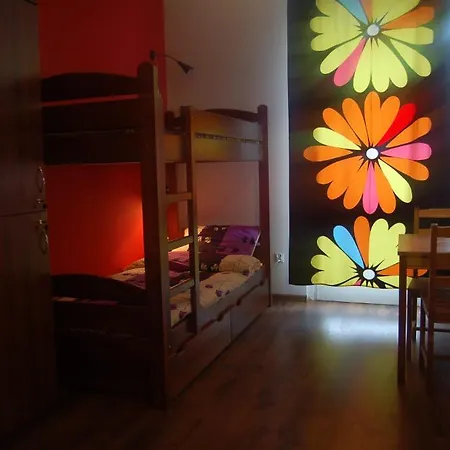 Very Berry - Old Town, Parking, Lift, Reception 24h Hostel Poznan