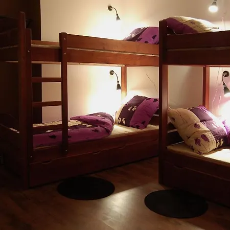 Very Berry - Old Town, Parking, Lift, Reception 24h Hostel Poznan