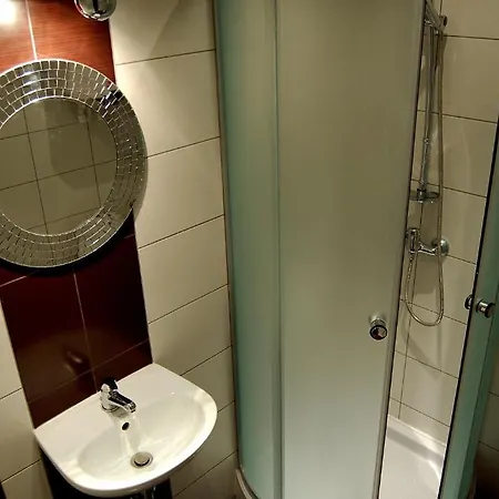 Very Berry - Old Town, Parking, Lift, Reception 24h Hostel Poznaň