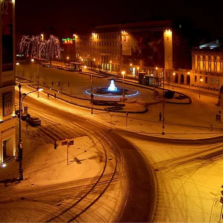 Very Berry - Old Town, Parking, Lift, Reception 24h Poznaň