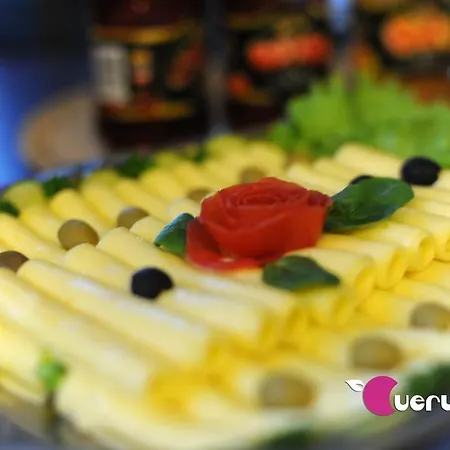 旅馆 Very Berry - Old Town, Parking, Lift, Reception 24h 波兹南